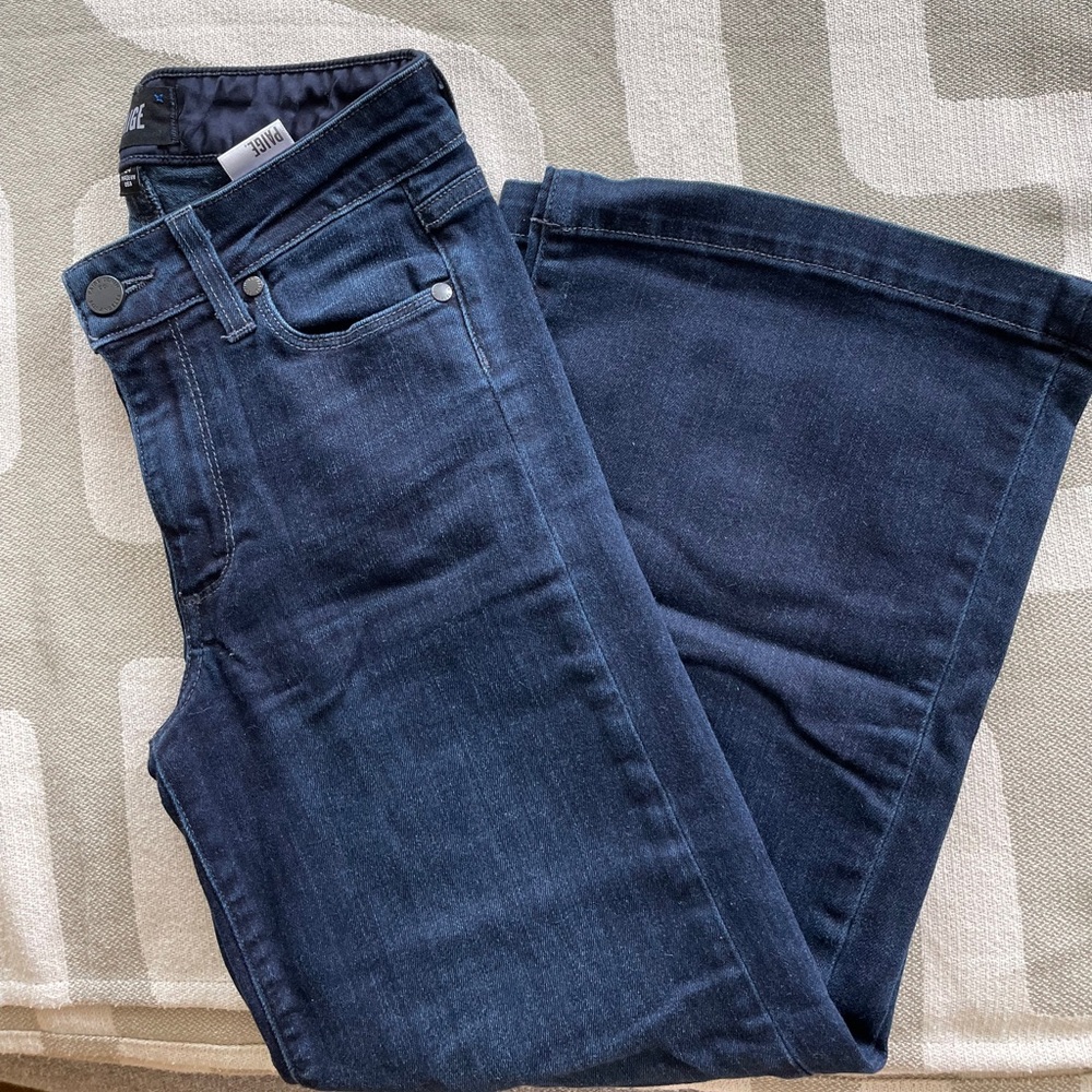 PAIGE Harper Wide leg Jean in dark wash sz 24